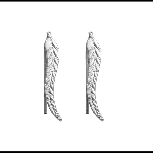 Leaf Climber Earrings - Picture 3 of 4